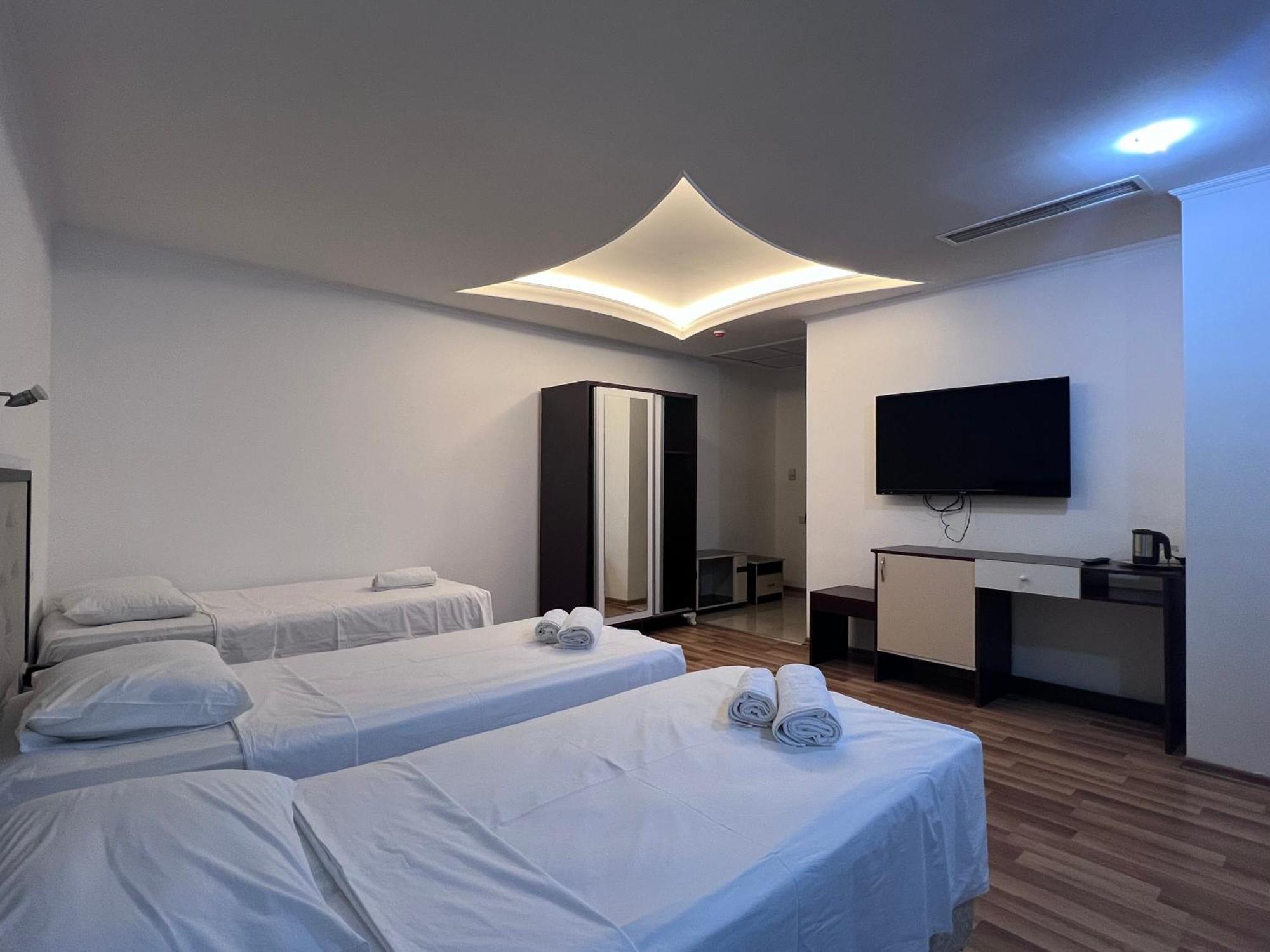 Hotel Argo Batumi Eksteriør bilde