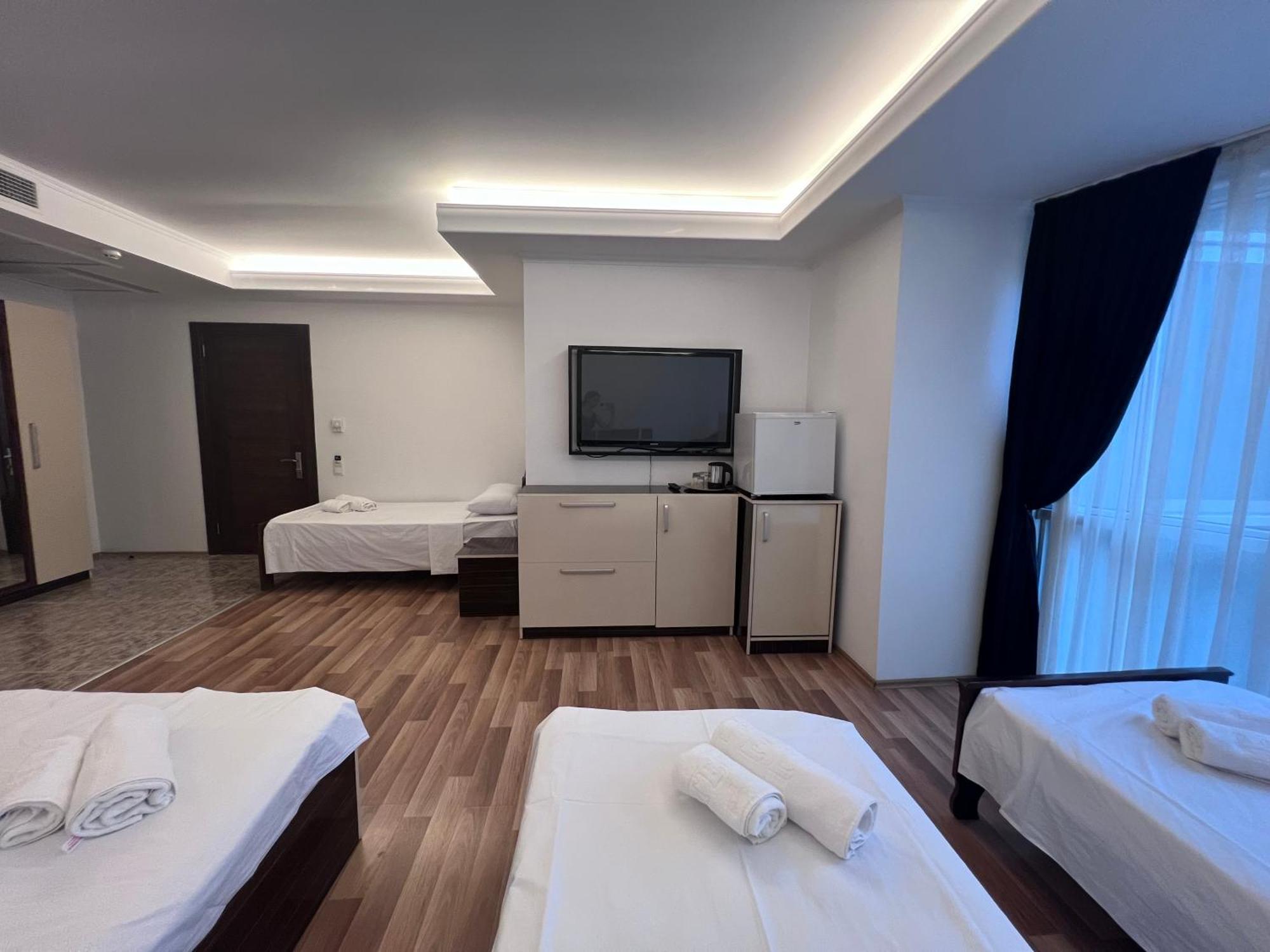 Hotel Argo Batumi Eksteriør bilde