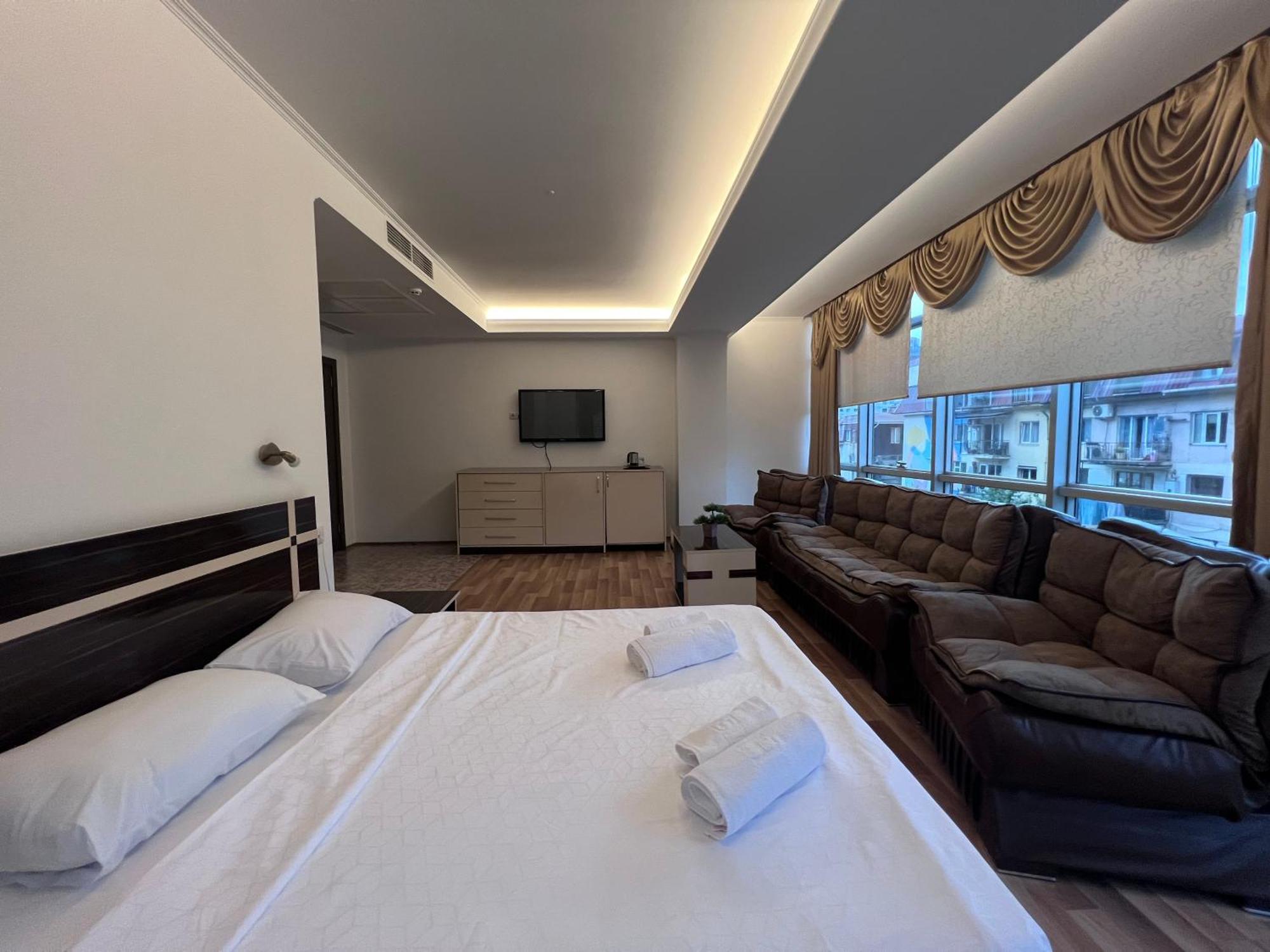 Hotel Argo Batumi Eksteriør bilde